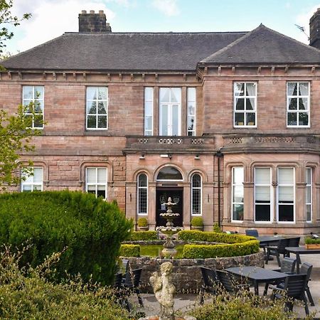Whiston Hall Luaran gambar