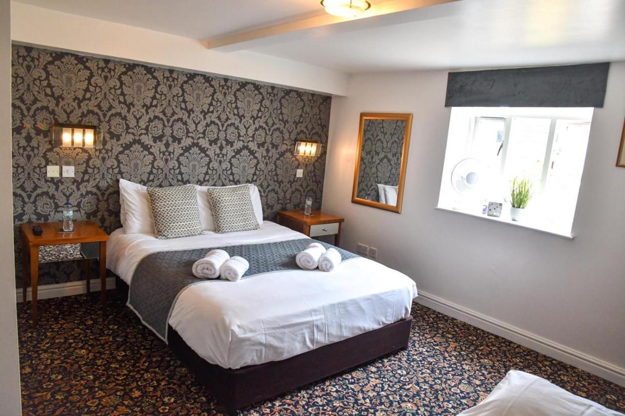 Whiston Hall Luaran gambar