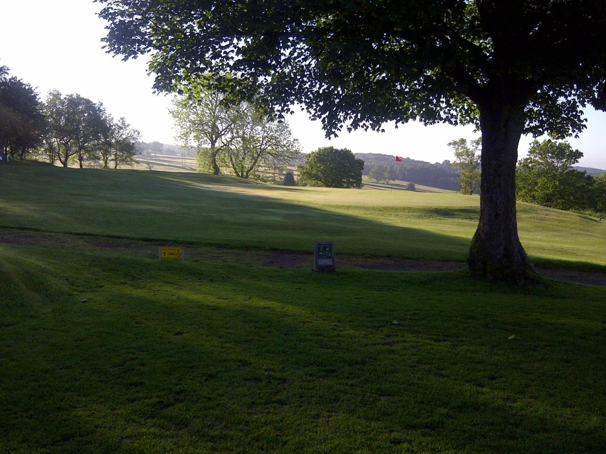 Whiston Hall Luaran gambar